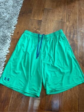 Under Armour Men’s Green Athletic Shorts with Navy Drawstring